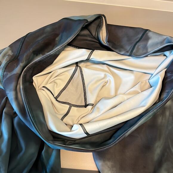 Athleta 3X Elation Printed Black & Gray 7/8 Tight Leggings - Picture 12 of 16